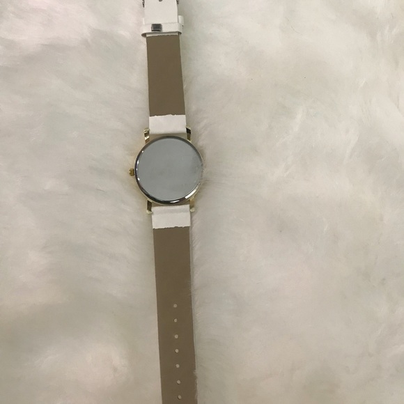 ❗️SOLD❗️Geneva Quartz Watch - Picture 3 of 3